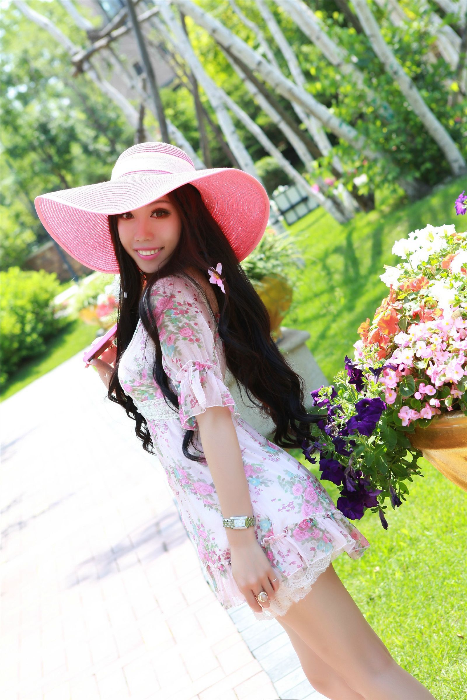 花哨尤物saisai的微博列表微女郎 2